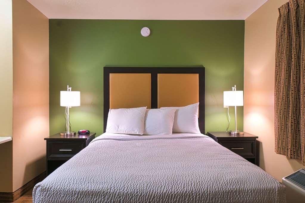 Suburban Studios Louisville East Chambre photo