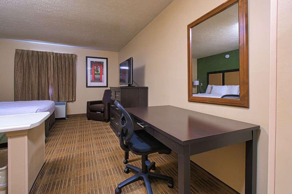 Suburban Studios Louisville East Chambre photo