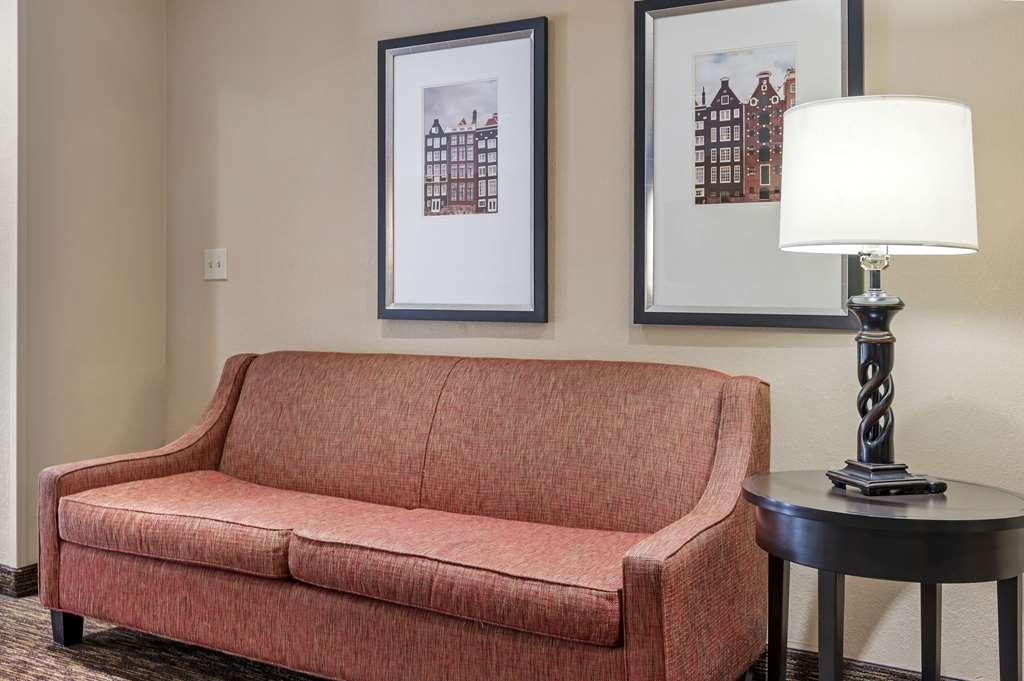 Suburban Studios Louisville East Intérieur photo