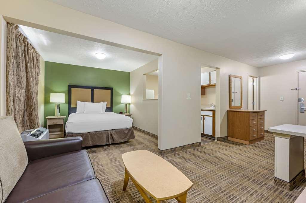 Suburban Studios Louisville East Chambre photo