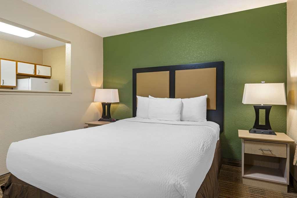Suburban Studios Louisville East Chambre photo