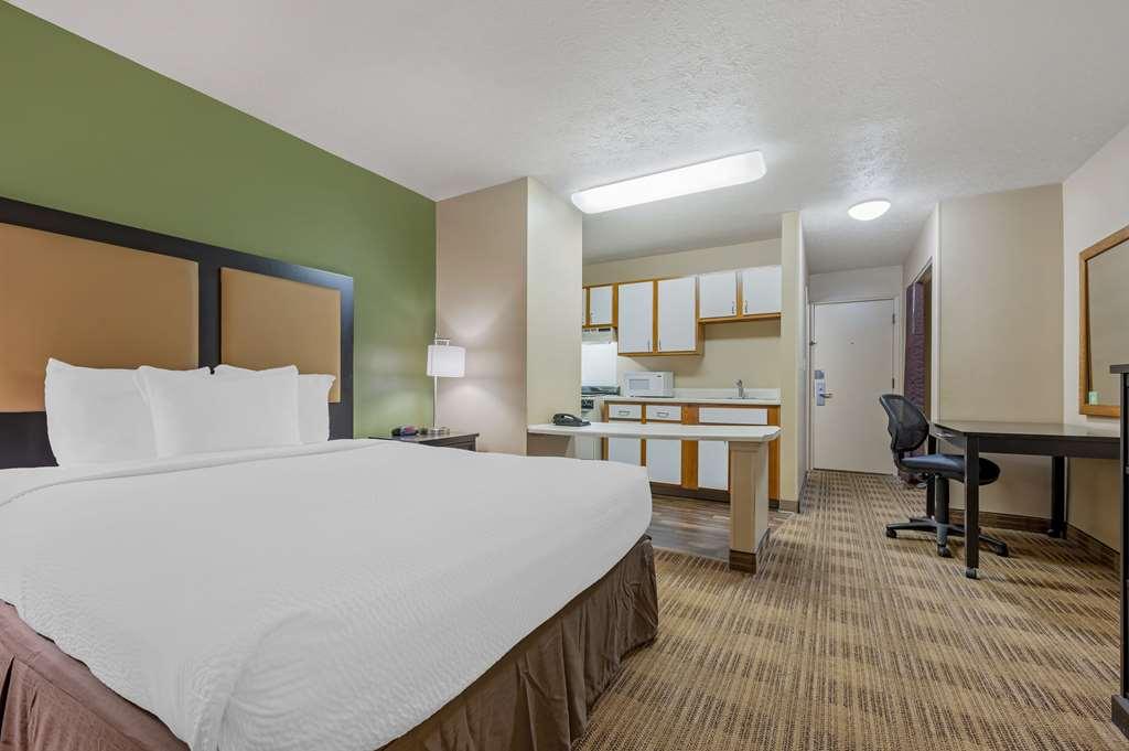 Suburban Studios Louisville East Chambre photo