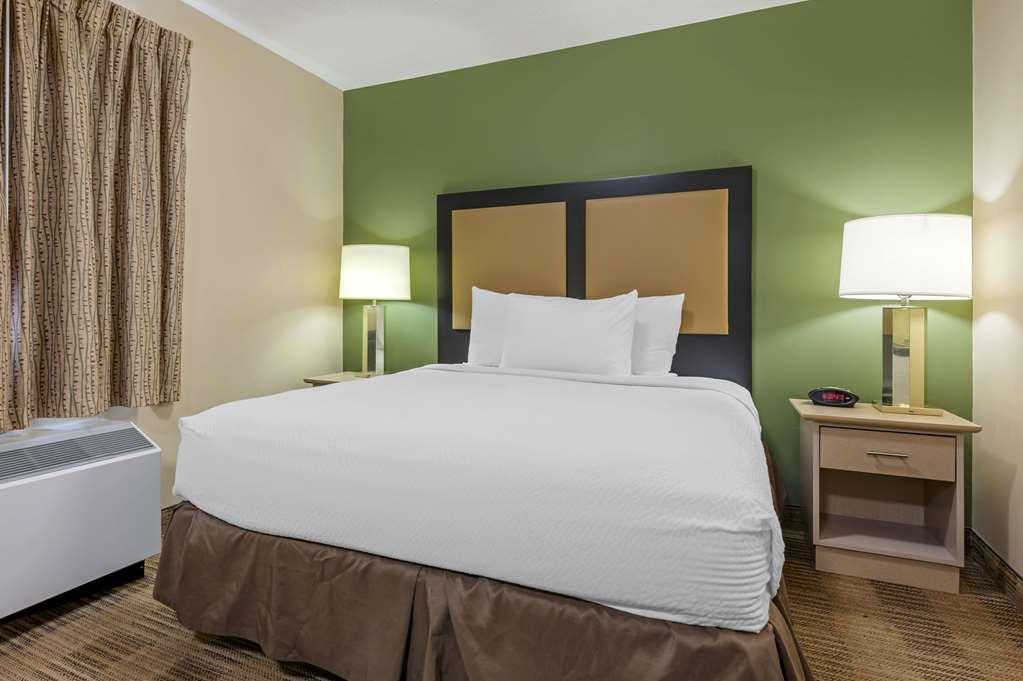 Suburban Studios Louisville East Chambre photo